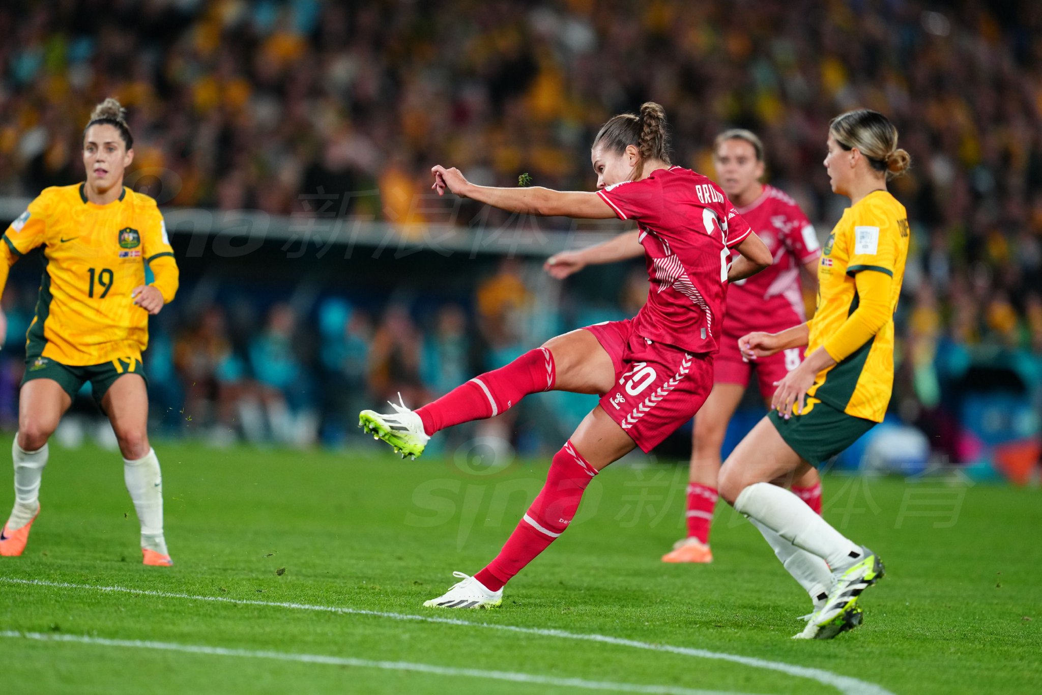 开云体育登录-澳大利亚女足队员在国际比赛中大放光彩的简单介绍