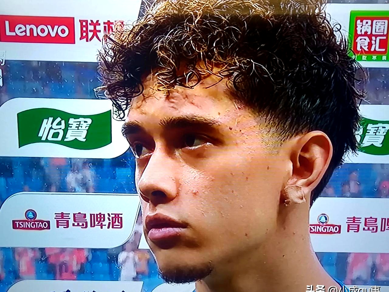 开云体育登录-年轻球员秀技术，力挺球队获胜