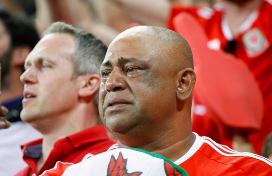 开云平台-人队老将宣布赛季结束后退役，球迷感动落泪