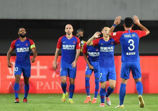 开云体育在线-恒大主场战平贵州，稳居中超领跑席位的简单介绍