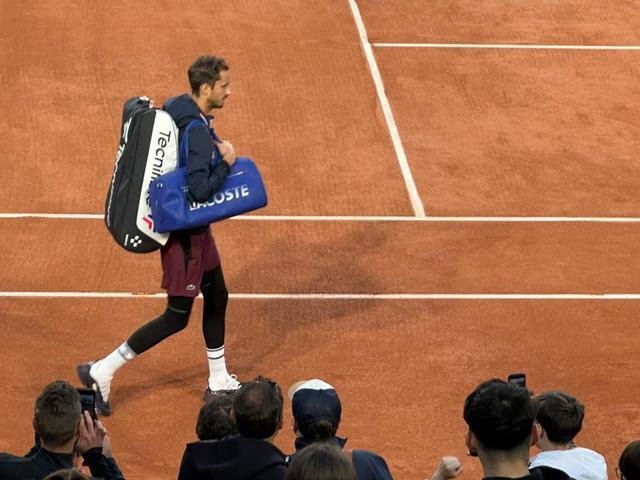 包含蒙特卡洛大师赛力克法网，梅德韦杰夫带队取胜的词条