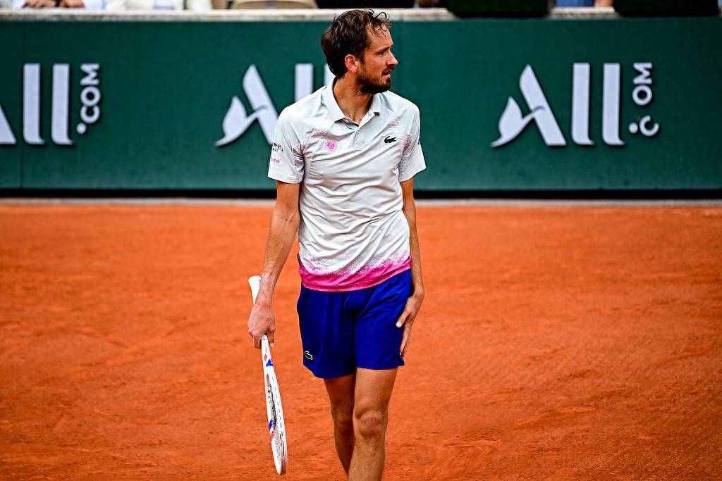 包含蒙特卡洛大师赛力克法网，梅德韦杰夫带队取胜的词条