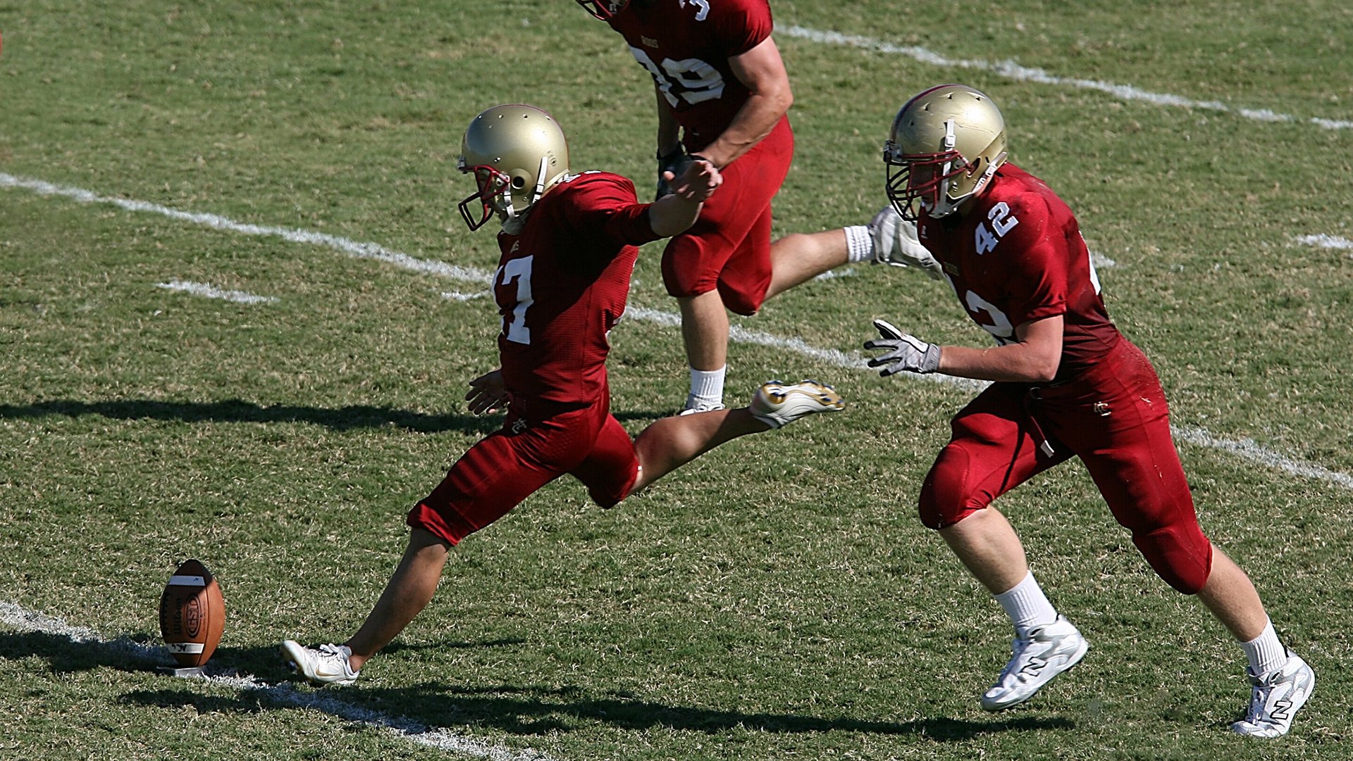 芬兰封锁加拿大，努涅斯成为关键先生，一场冰球外交的意外转折