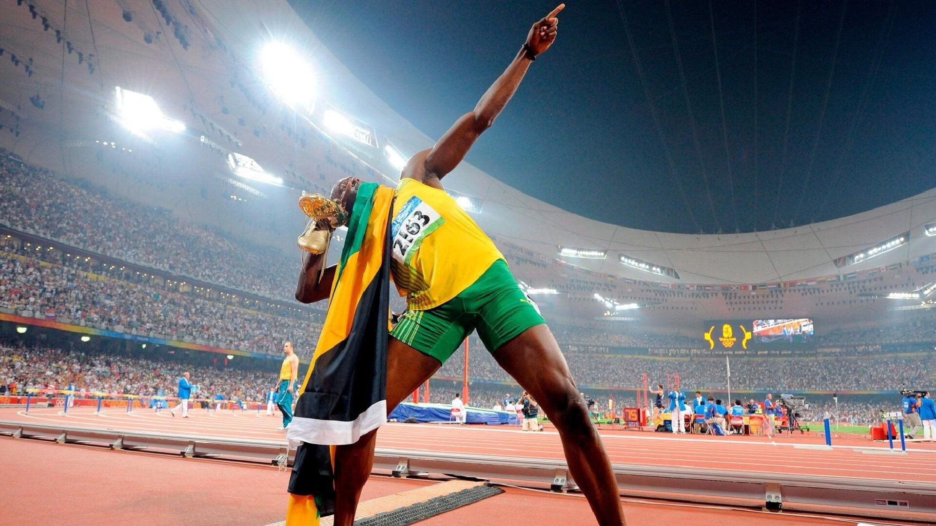 硬仗之王！皇家社会力克巴萨，巴斯托尼一锤定音改写西甲格局