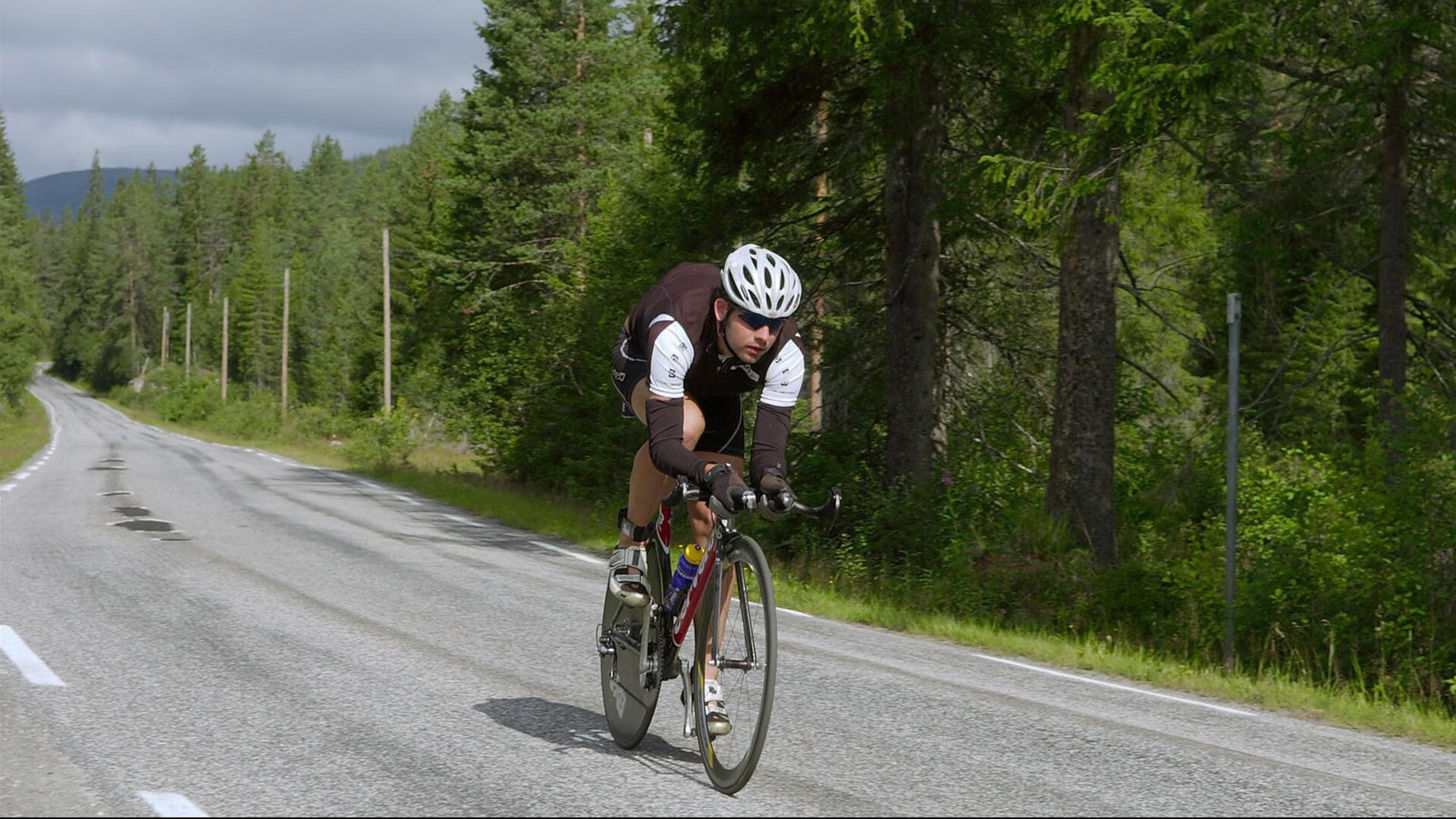 突尼斯对阵西班牙，梅西关键回合不手软